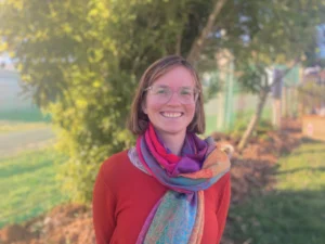 Dr Hanneke Lewthwaite